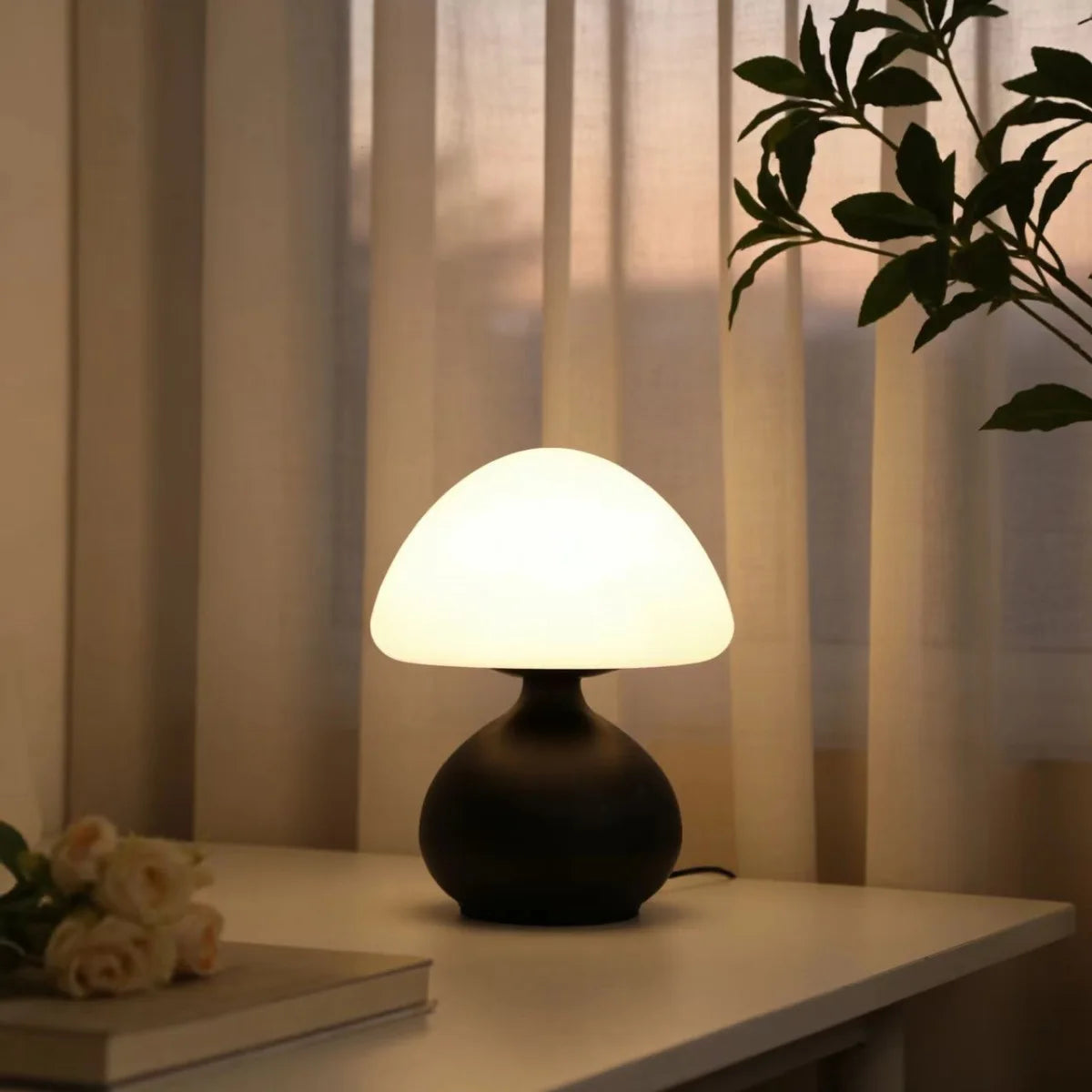 Lampe de Table Champignon LED — 3 Couleurs, Variateur Infini, Déco Minimaliste