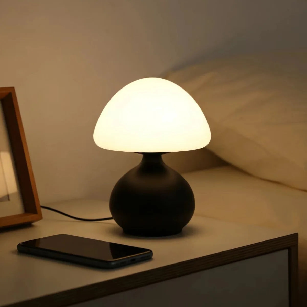 Lampe de Table Champignon LED — 3 Couleurs, Variateur Infini, Déco Minimaliste